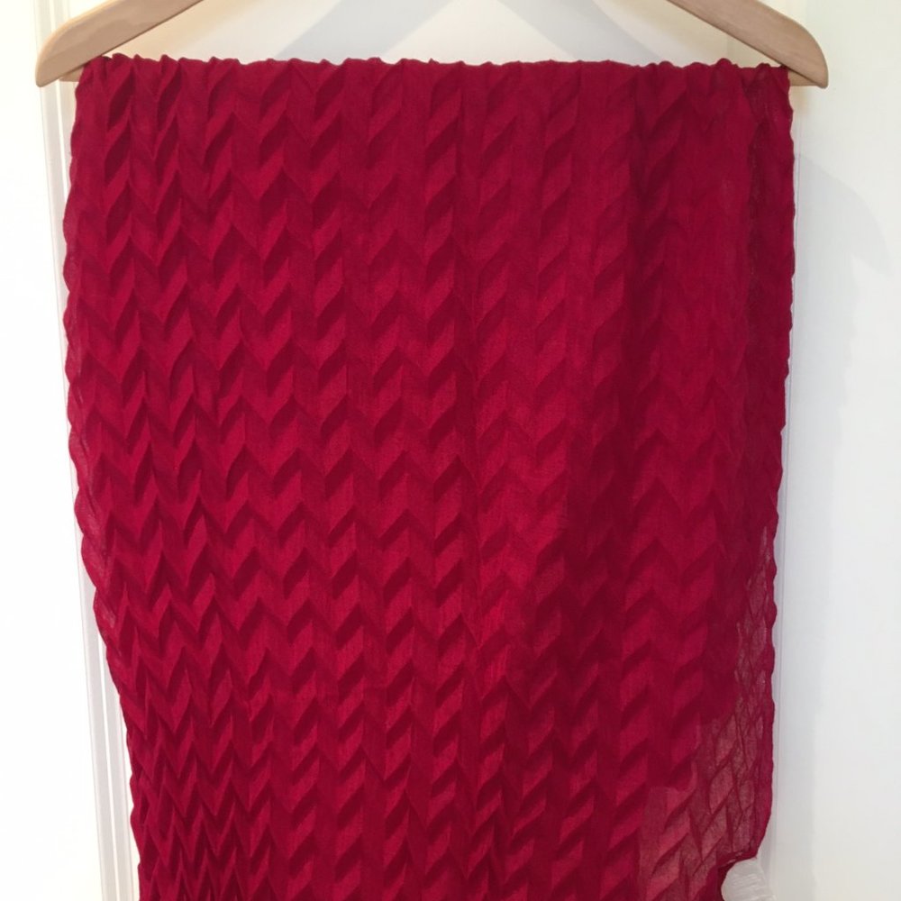 Vibrant red origami pleated stole, NWT
